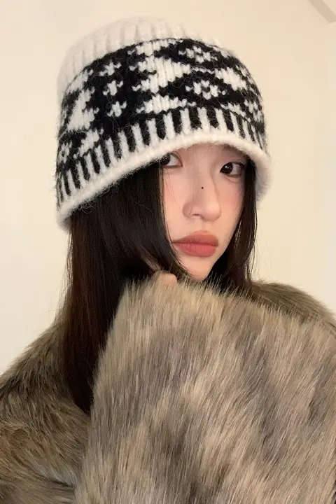 レトロ ダイヤモンド柄 ニット帽【防寒・耳あて付き・秋冬用】