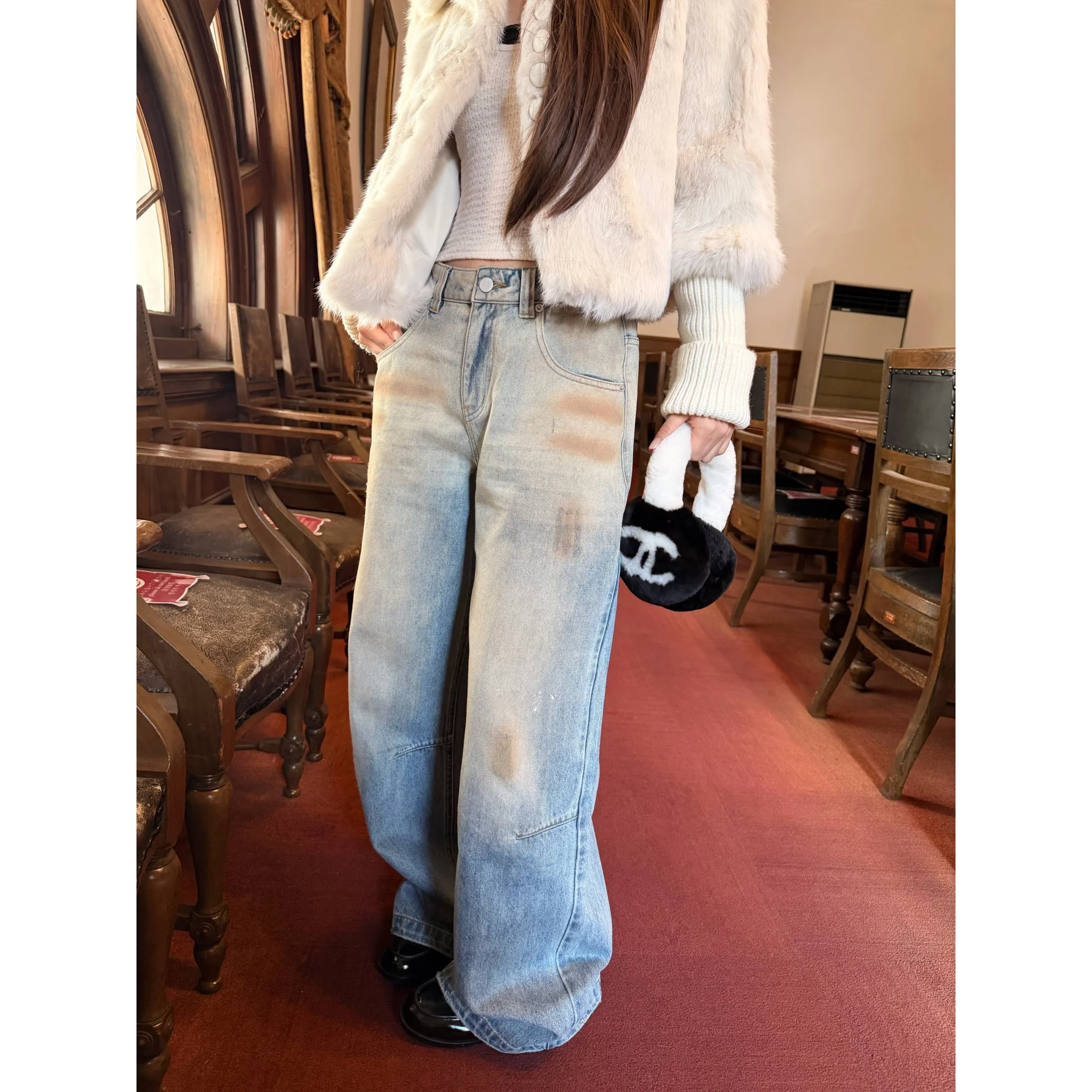 古着 デニム レディース ワイドパンツ【手作りスプレーアート・ウォッシュ加工】の実用性と価格帯を解説