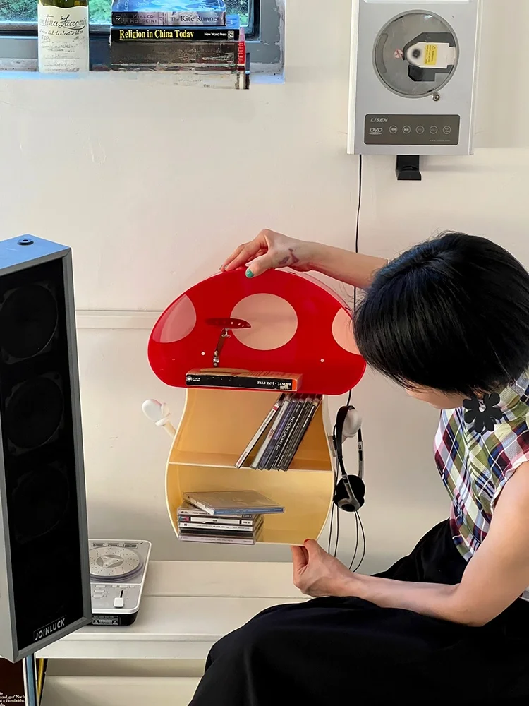 カートゥーンデザインのアクリル収納ラック：かわいいきのこ型で文具を効率的に収納