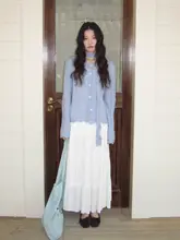 春向け 薄手ニットカーディガン【ブルー・ツイード風・ラウンドネック・ボタン付き・短丈】