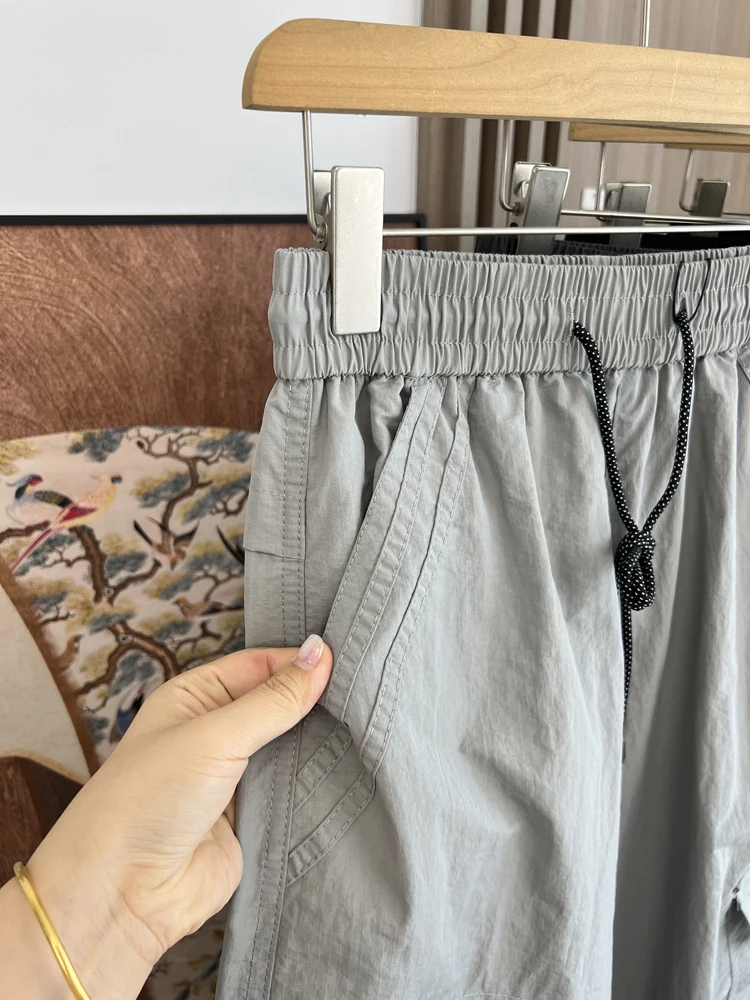 アウトドアパンツを買うときに迷う？この1本で秋の日常をぐっと楽にできる