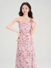 リゾートスタイルの褶みデザイン夏用ロングドレス【ピンク・花柄・キャミソール・ウエストマーク】
