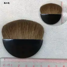 羊毛製 ミニファンデーションブラシ【柔らかくふんわり・コンパクトサイズ・メイクアップ用】