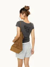 Tシャツ レディース 半袖 クロップド ローンネック プリント アメリカン風 スリム 着痩せ ギャル系 夏 トップス「BLACKBB」