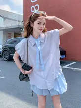 ブルーの学院風トレンドコーデ【ストライプ・バルーンスリーブシャツ・フラワーカット短パン】（セットアップ対応）