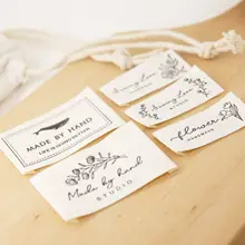 黒いクジラとチューリップ柄の手作りコットン布ラベル【縁取り・大ラベル・ハンドメイド素材】