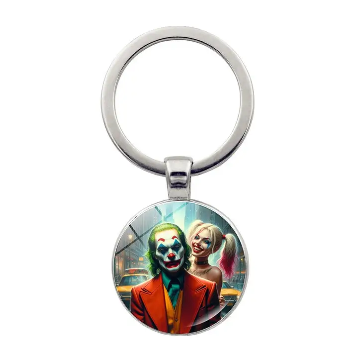小丑モチーフのキーホルダー【ハーレイ・クインデザイン・アクセサリー】