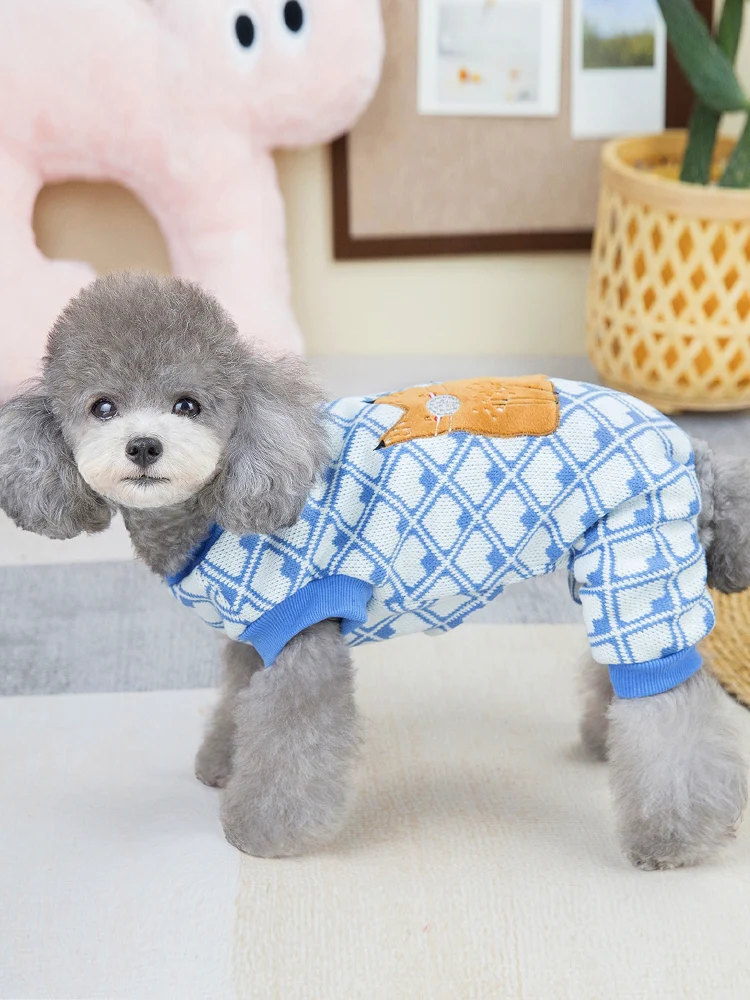 犬用秋冬洋服：中型犬向けひし形デザインの防寒着が冬の寒さに適応