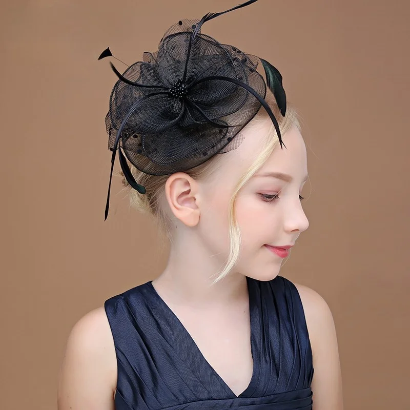 ヘアクリップでドレスアップするなら、どんなアイテムがおすすめ？
