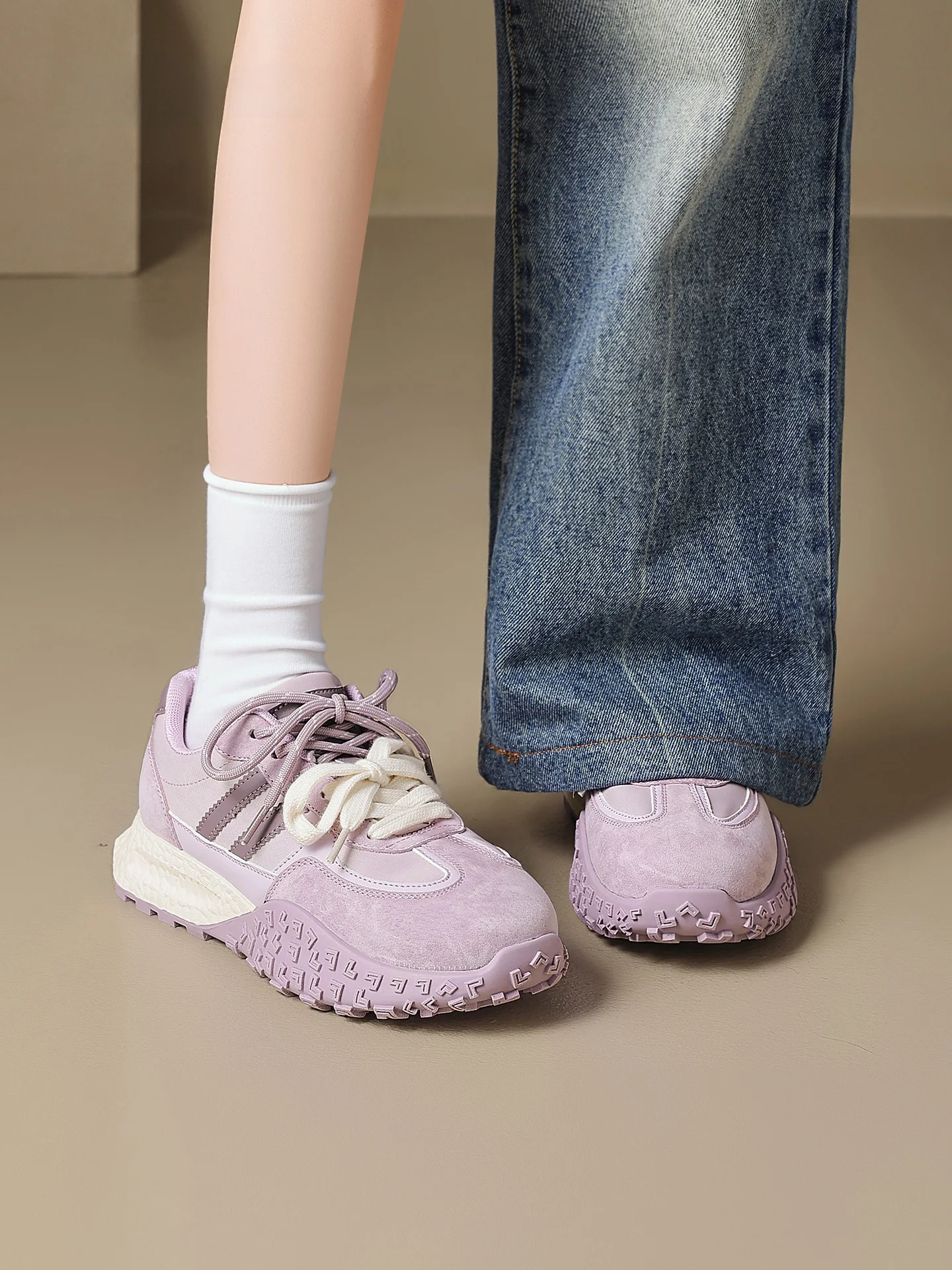 フィットネスシューズを選ぶときに迷うなら、この1本で解決できる？