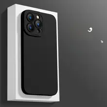 iPhone 15用 ケース【フルカバー・シリコン製・衝撃吸収・天使の目デザイン・ブラック】