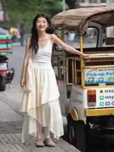 杏色の不規則なデザインのロングスカート【春用・層状のフリル・エレガントな印象】