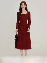 フレンチスタイルの赤いドレス【ヘプバーン風・結婚式用・普段着にも】