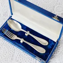 フランス製 古典スタイル アンティーク純銀スイーツフォークとスプーン【ギフトボックス付き】