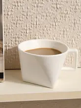 JOJO'S L. PD.コルテックス 三角形デザインのカフェマグカップ【おしゃれな水筒】