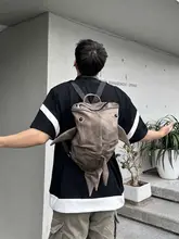 ユニセックスデザインの大容量リュックサック【旅行用・ストリートスタイル・個性的】