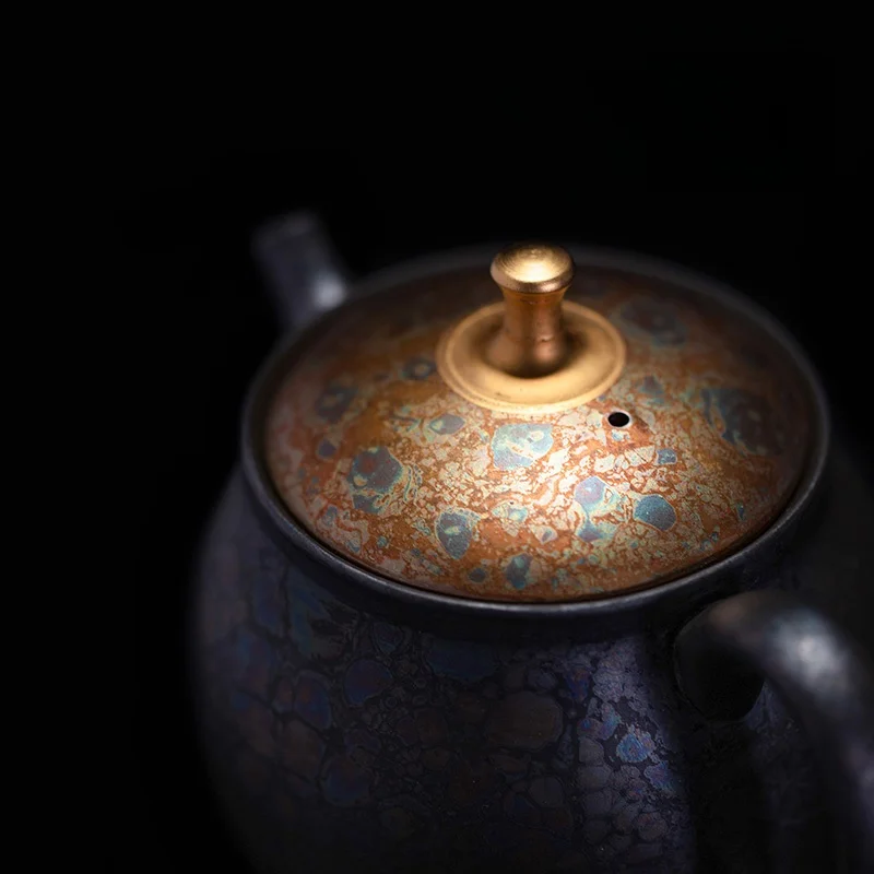 インテリアに合う茶器を選  ぶとき、どうやって「心に響くもの」を見つけるの？