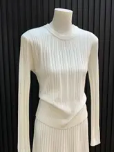 女性用 スリムフィット 長袖ニットトップス【秋冬用・高級感・柔らかさ】