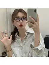 レトロスタイルの細枠オーバルメガネ【ブルーライトカット・女性用】