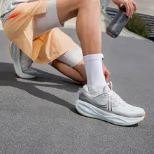 軽量で快適な男性用ランニングシューズ【通勤・クッション性・夏用】