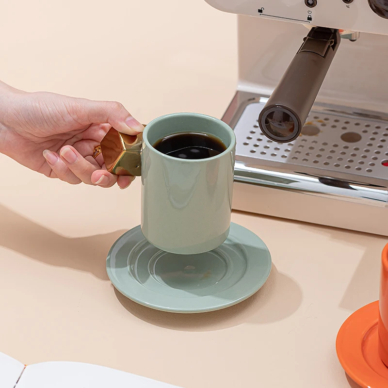 梅雨に備えて買うべき！完全ガイド：防水ラグと陶器コーヒーカップの選び方