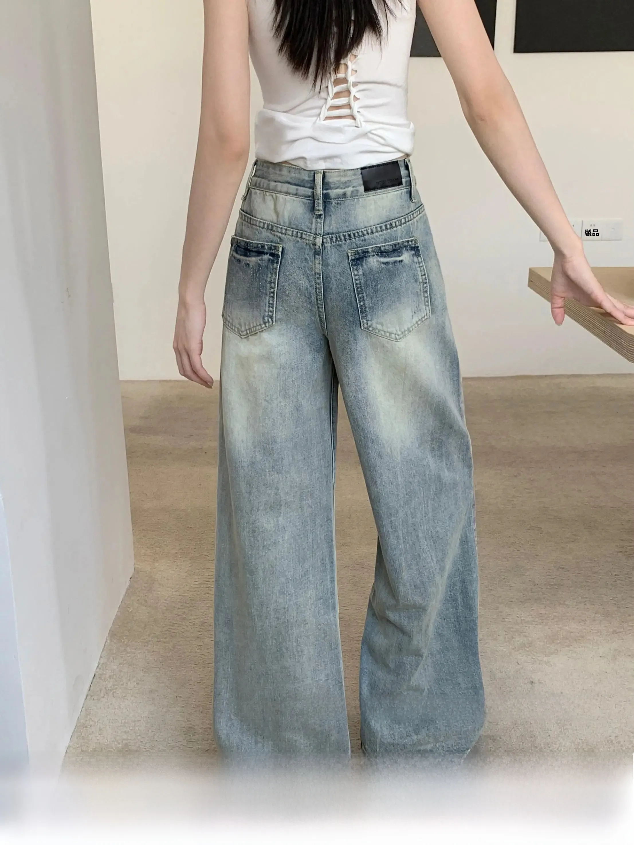 人気のデニムとしての春のヴィンテージデザインデニムパンツの実用性と特性