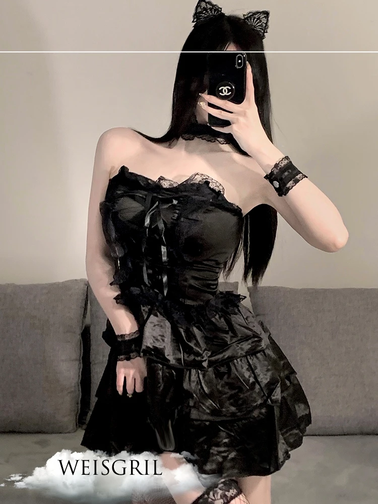 ハロウィン暗黒系プリンセスコスチューム：セクシーなメイド服とキャットウーマン風のクリエイティブなコスプレ実現