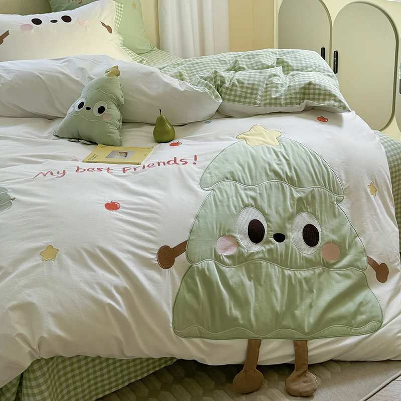 冬のリビングで心を癒す「小さな木の刺繍カートン風ブランケット」は、どう選ぶ？