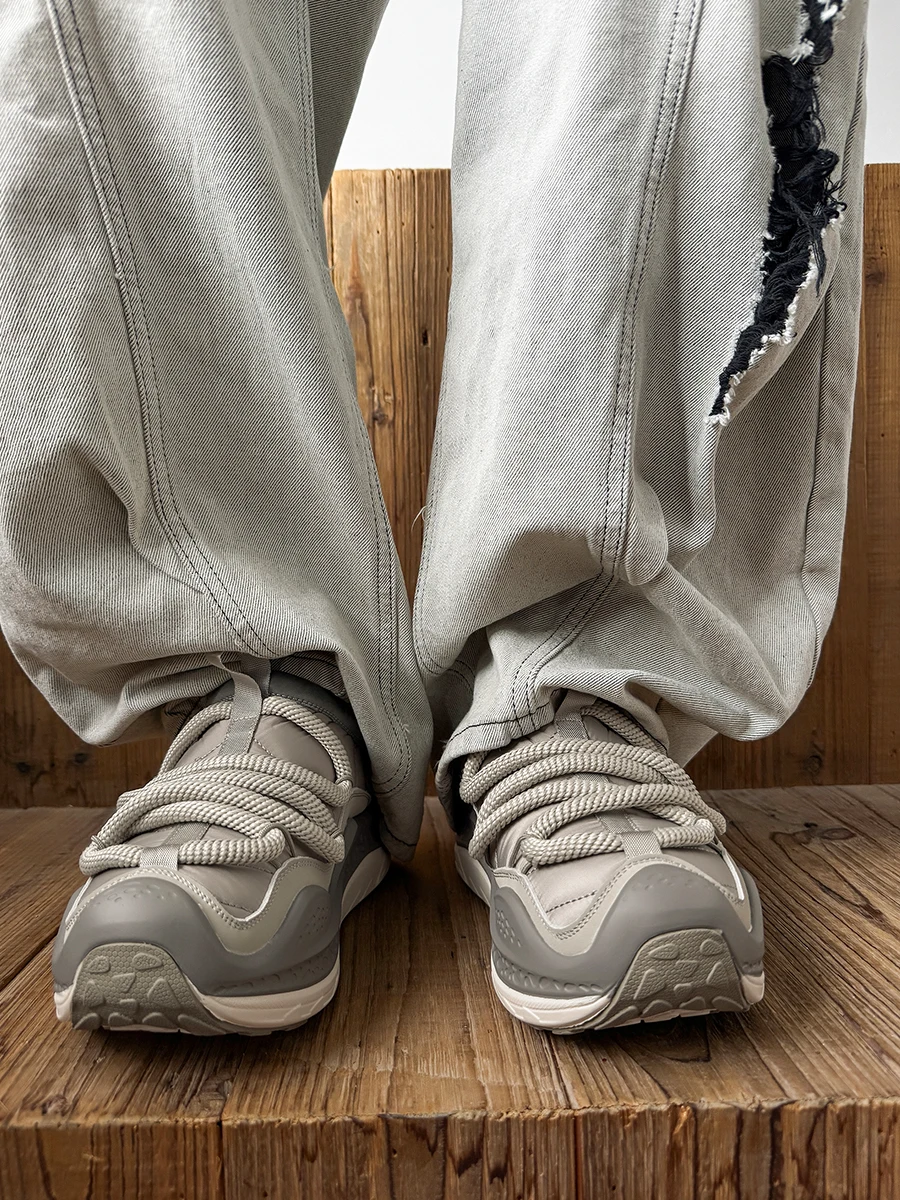 冬の通勤で足元が冷えるのは、本当に辛い… そんなときこそ、この「保温ブーツ」が救う！
