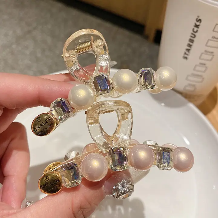 高級感ある水晶パールの中型ヘアクリップ【半束ね・エレガントデザイン】