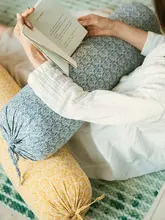 ふんわりクッション【円柱型・洗える・寝室用・妊婦対応】