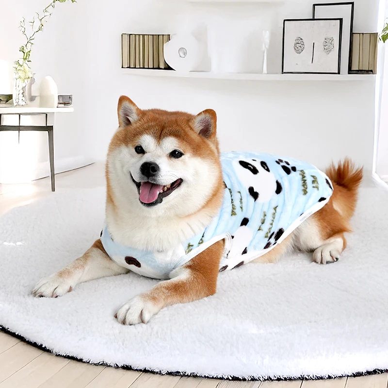 ペット用冬期保温ウェア【柴犬・テディ・ビションフリーゼ用リード付きベスト】の実用性と選び方
