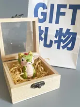 手彫りの木製ドラゴンオブジェ【インテリア・デスクや車載用】