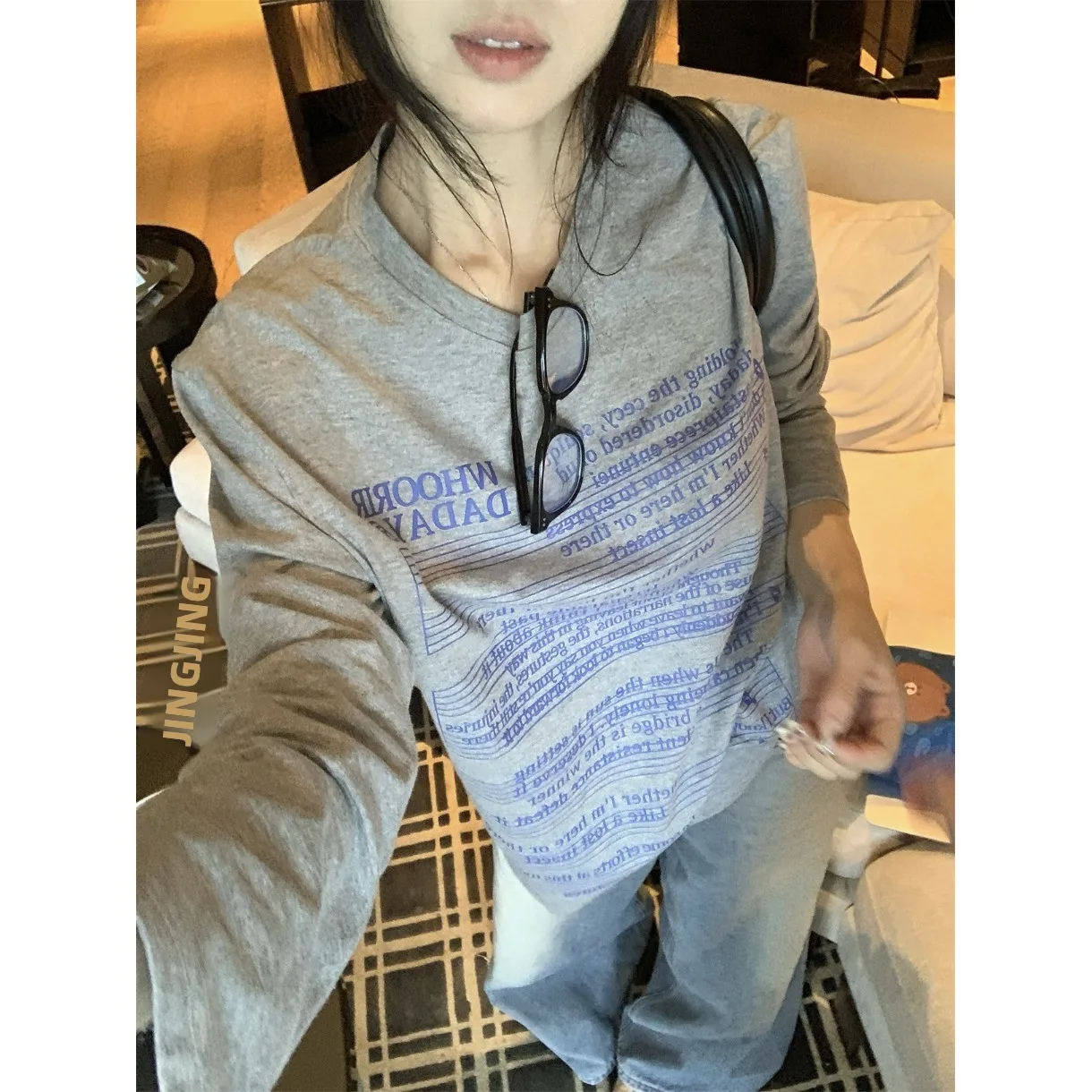 ブラックフラッグ tシャツ：アメリカンビンテージロゴプリントのカジュアルスタイルとは