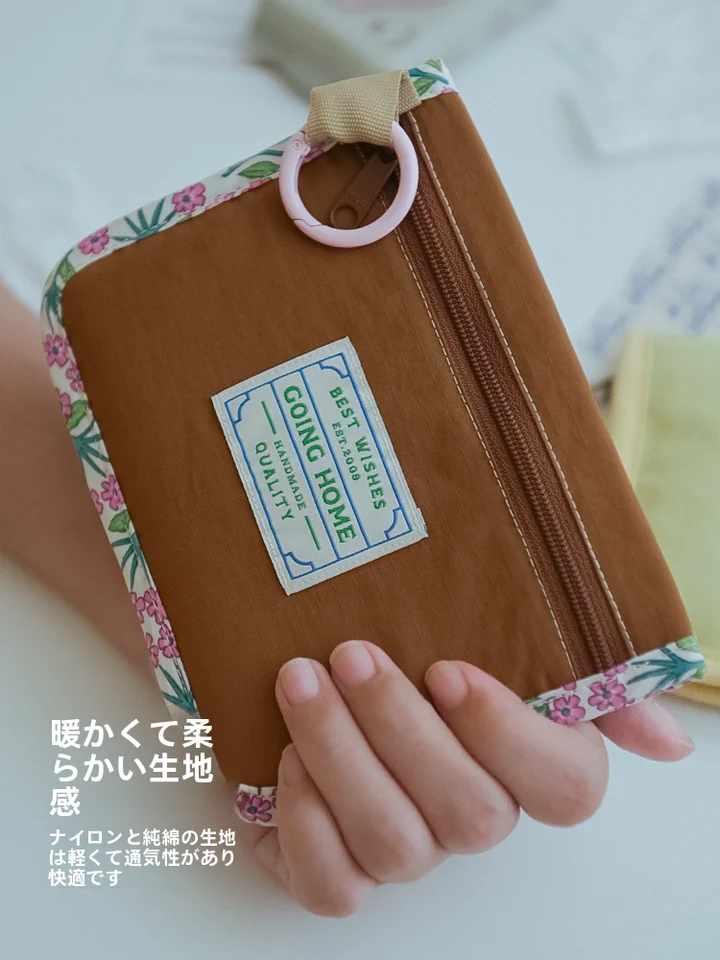 パスポートカードケース【軽量・ネックストラップ付き・旅行用・女性向け】
