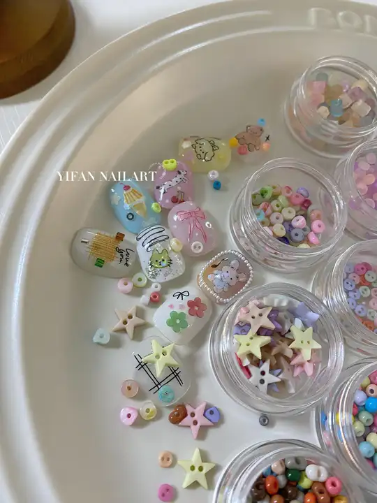 YIFANNAIL カラフルビーズと貝殻デザインのネイルアートパーツ【童趣小ボタン・円形】