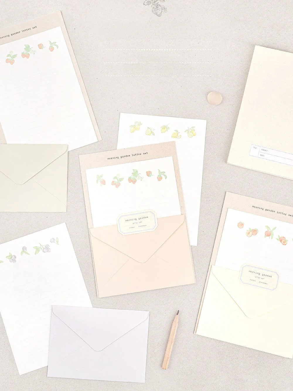 Letter Pack Japan Post と Japan Mail の違いは？手書き便箋で伝える「心の距離」をどう選ぶ？