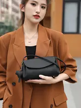 ヴィンテージ風ショルダーバッグ【高級感ある牛皮・小型デザイン・斜め掛け対応】（セットアップ対応）