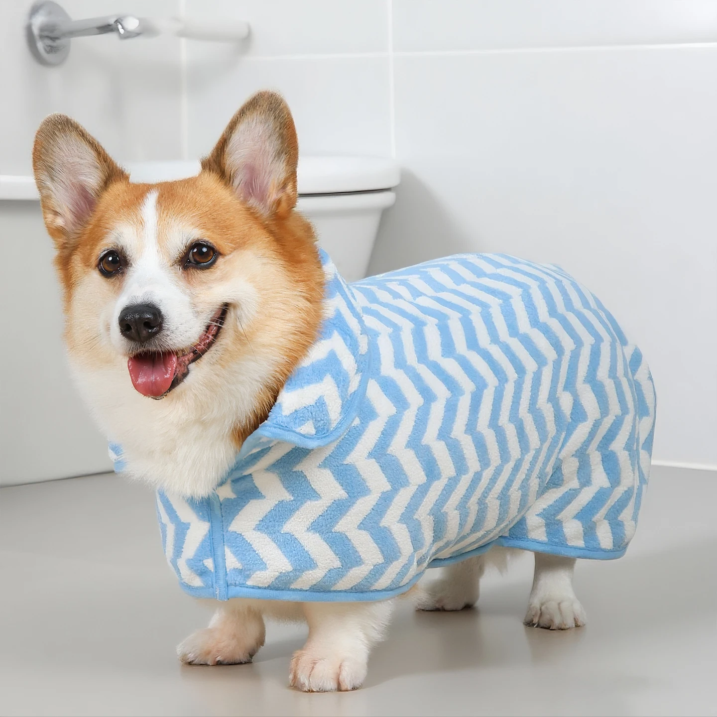 犬用バスローブ：超吸水・速乾タイプの冬用日常着用実績とサイズ対応