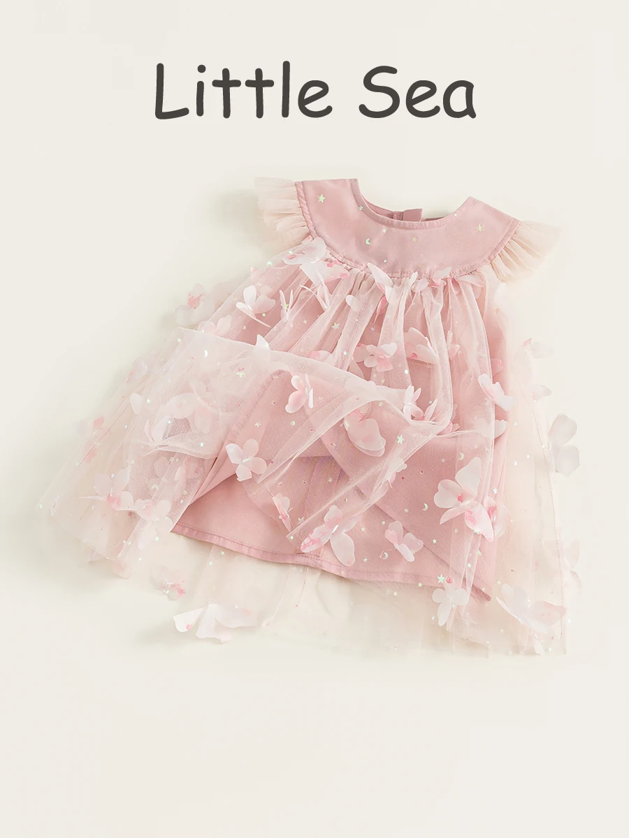 1歳誕生日ドレスと2歳誕生日ドレス、どちらがおすすめ？甘い蝶々モチーフのチュールスカートで解決する