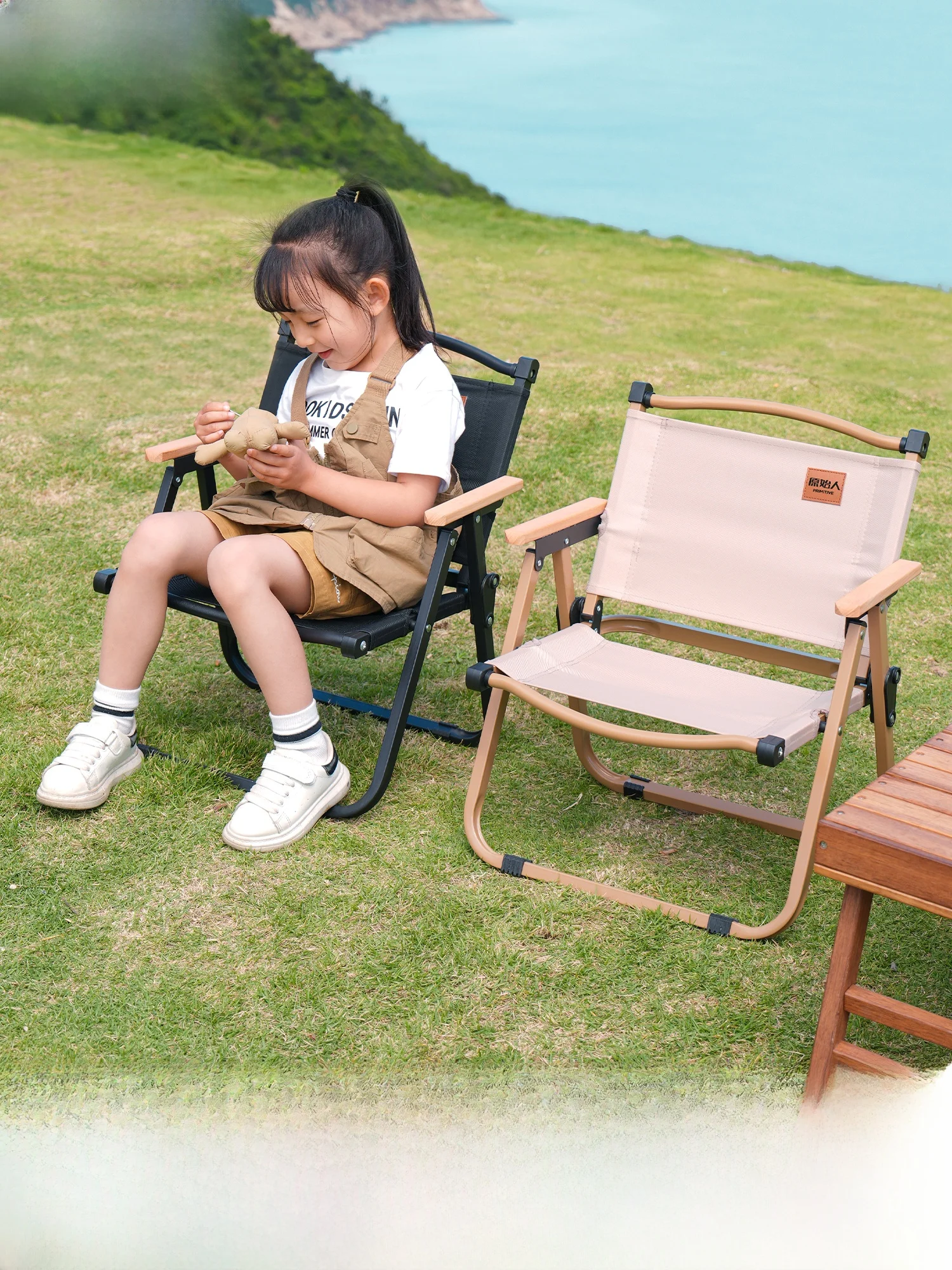 キャンプ道具を節約調達するなら、子供用折りたたみチェアが実は最強？