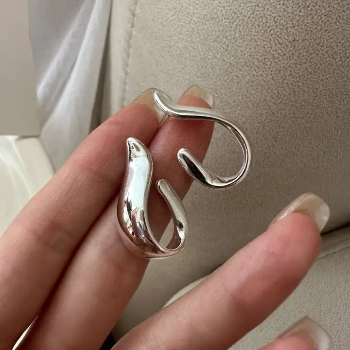 S925純銀製 アーチ形デザインピアス【シンプルで個性的】