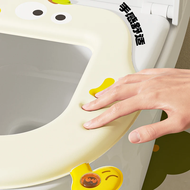 女の子のトイレトレーニングで失敗しない方法は？EVA製防水トイレマットが解決するリアルな悩み