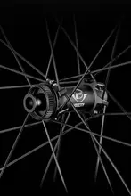 衝撃波 カーボンファイバー製自転車ホイールセット【700C・真空開口タイヤ・ロードバイク用】