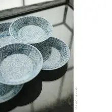 清物堂 手描き青花千葉模様の茶杯トレー【優雅なデザイン・陶器製】