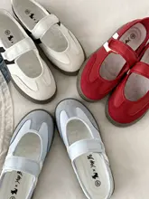 通気性のある赤いマリジェンスポーツシューズ【厚底・レディース・カジュアル】（セットアップ対応）