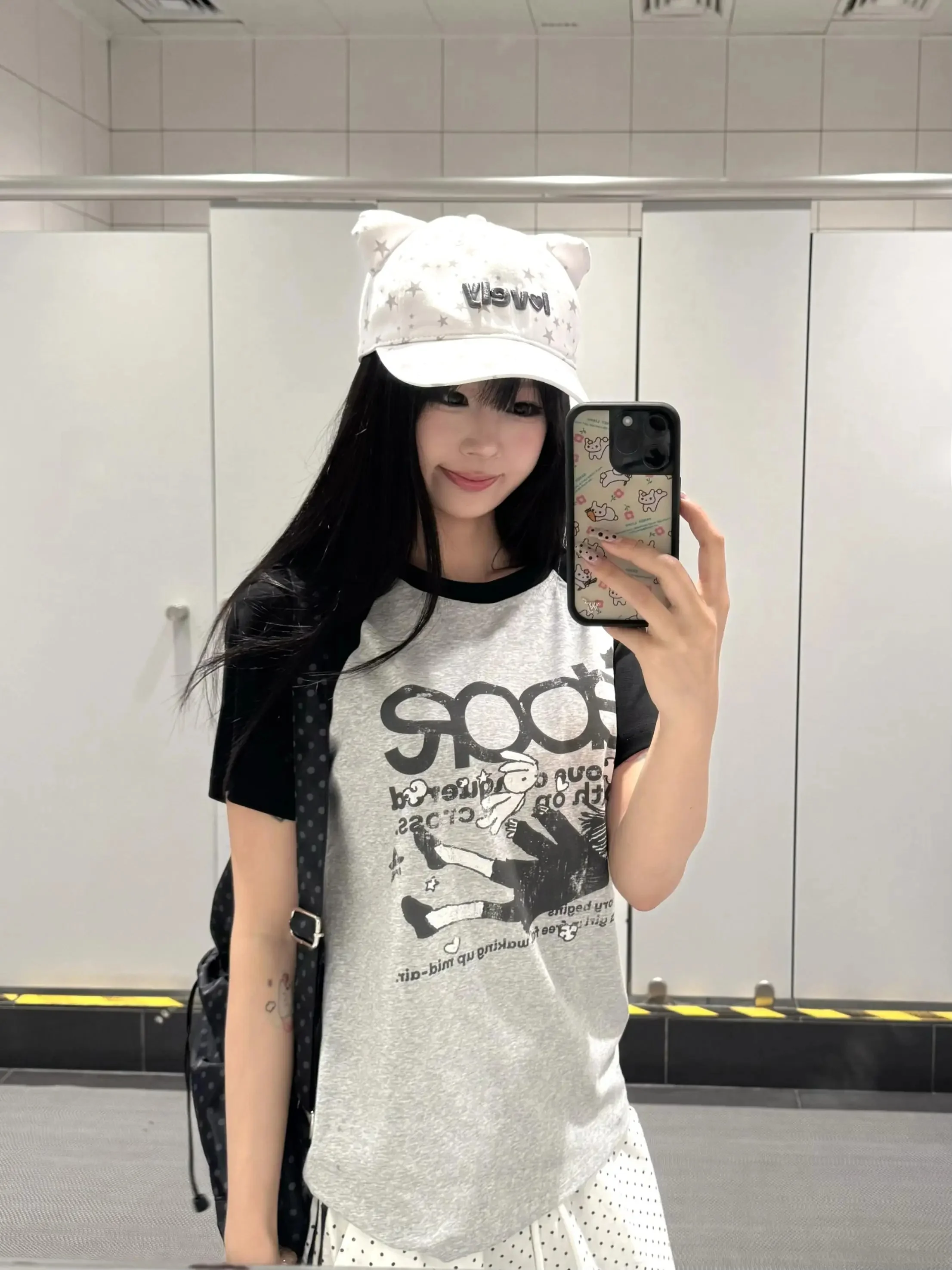 韓国y2kアイコン女の子 レトロカートゥーンTシャツ：2026年夏の少女ファッショントレンド