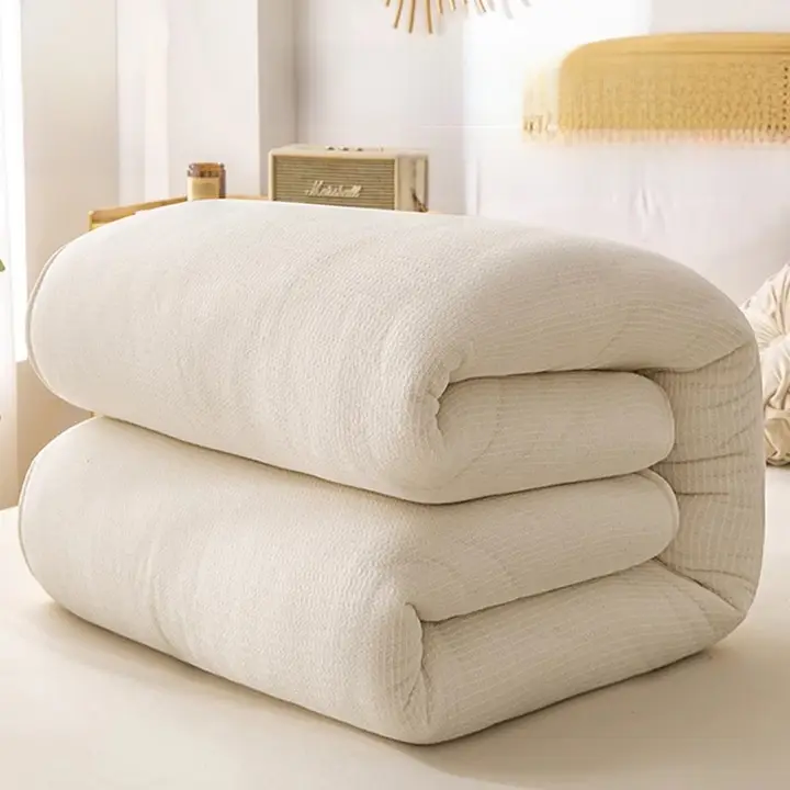春秋用と冬用の暖かさを兼ね備えた新疆棉花の掛け布団【シングル・ダブル対応】