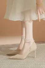 高級感ある細ヒールのパンプス【パールバックル・裸色・快適・小さいサイズ】