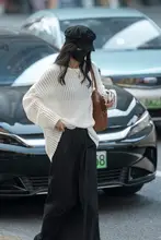 米白色の長袖ラウンドネックコットンニットトップス【ゆったりフィット・春用】